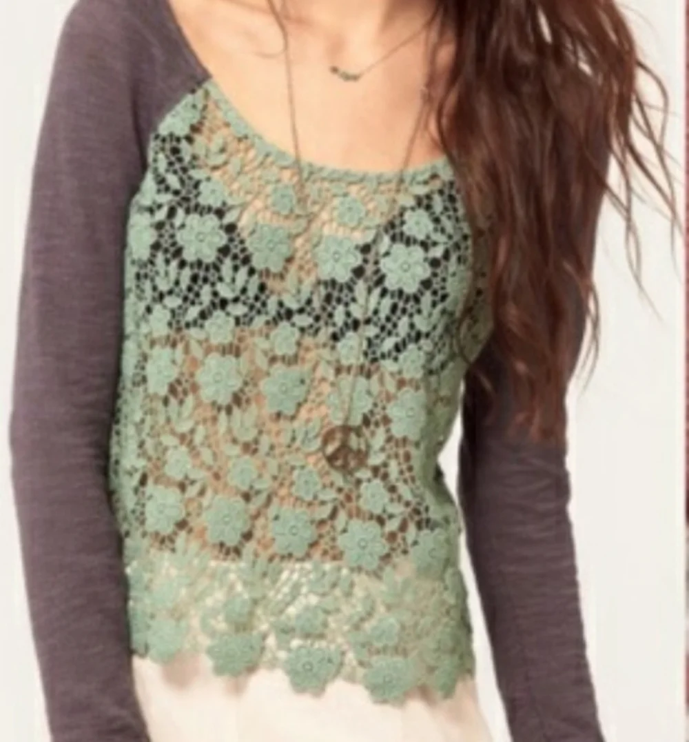 Free People M lace cropped top